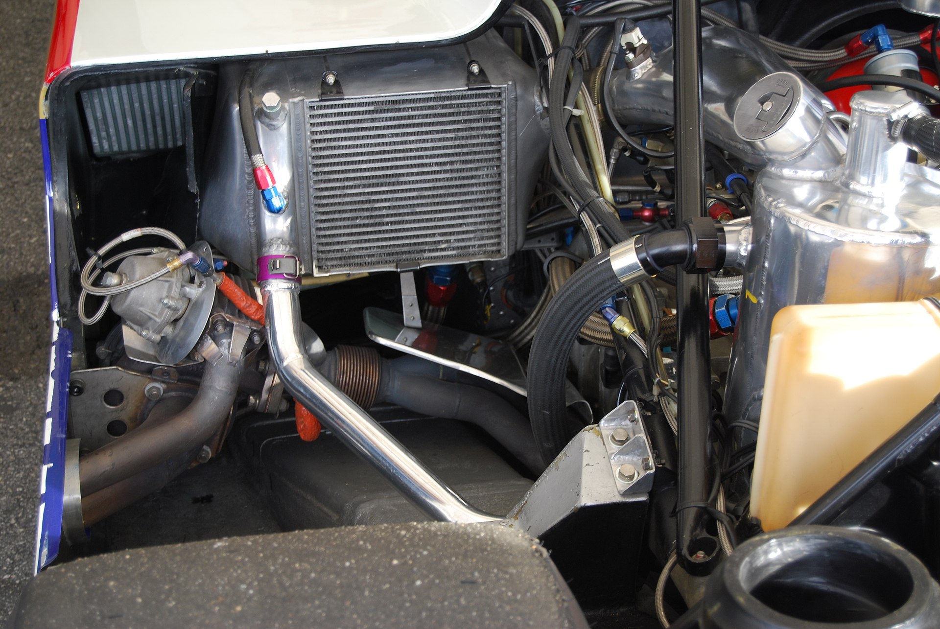 Porsche racing engine with intercooler and cooling components